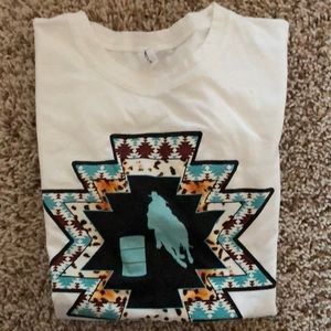 T shirt barrel racing emblem white worn a couple times! Non smoking home!
